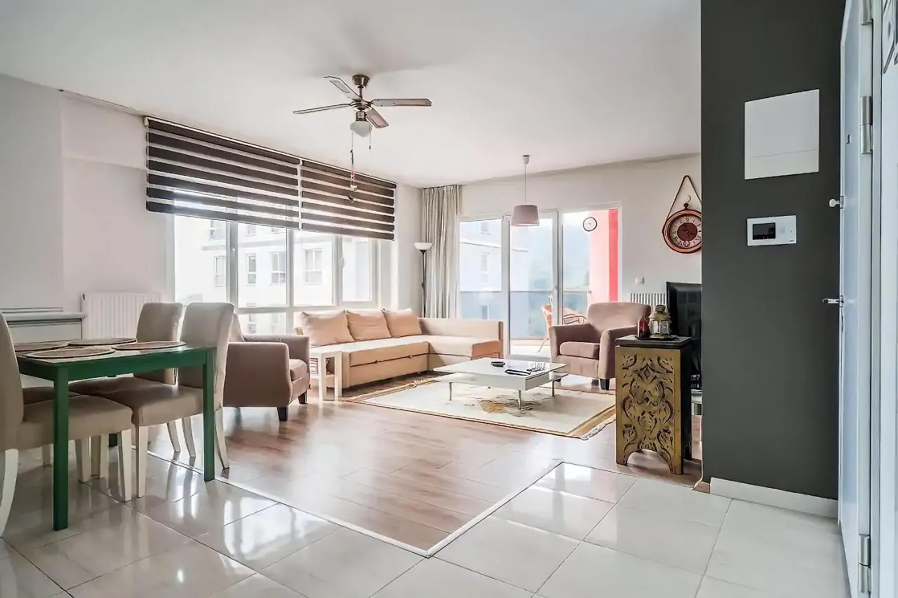 Apartment Sea And Lake View In Maltepe Istanbul